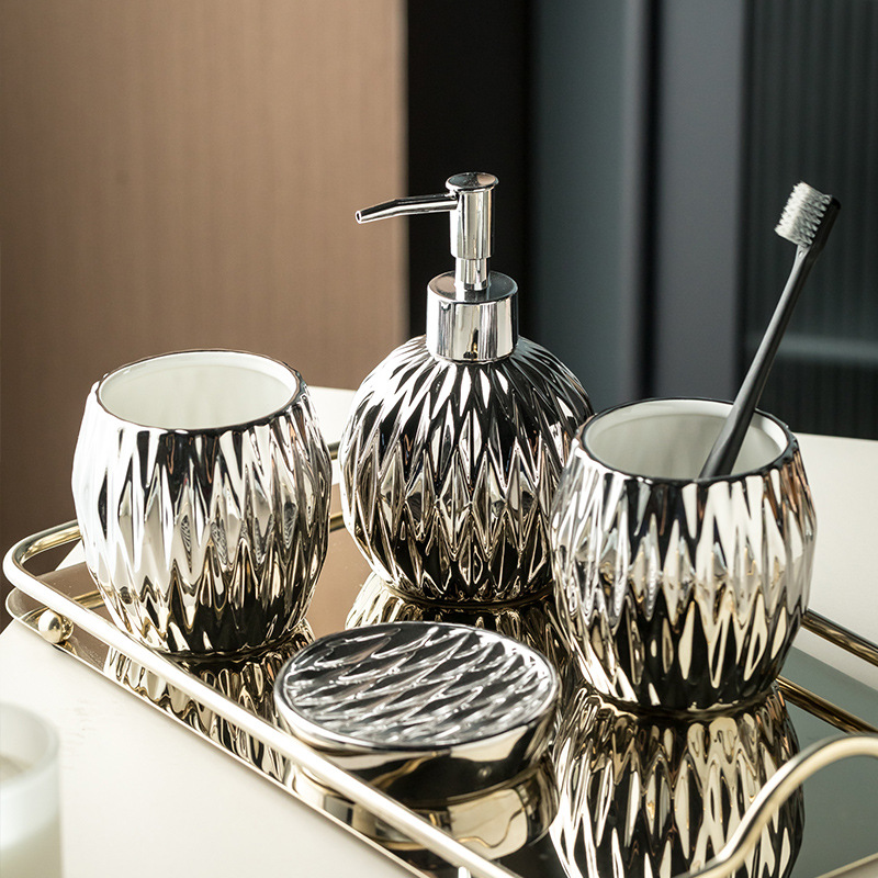 Light Luxury American Ceramic  - огляд і ціна Luxury Skincare Collection